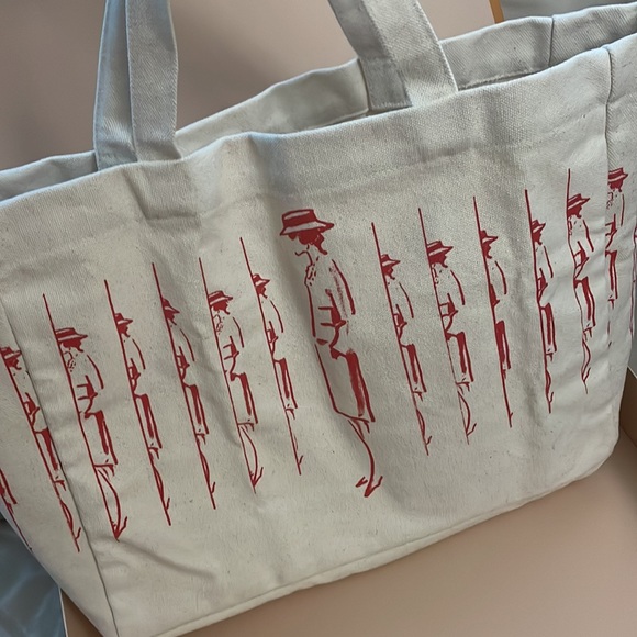 Sale‼️‼️‼️CHANEL NOVELTY Mademoiselle Prive Tokyo Tote👜LTD edition - Picture 5 of 13